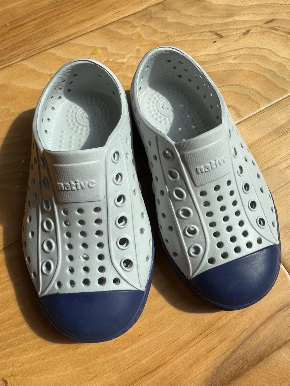 Native water shoes kids gray slip on sandals size 7